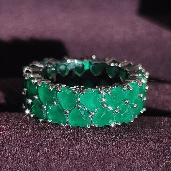 New 925 Silver Heart Eternity Band Women’s Wedding Anniversary Engagement Ring - Picture 7 of 9